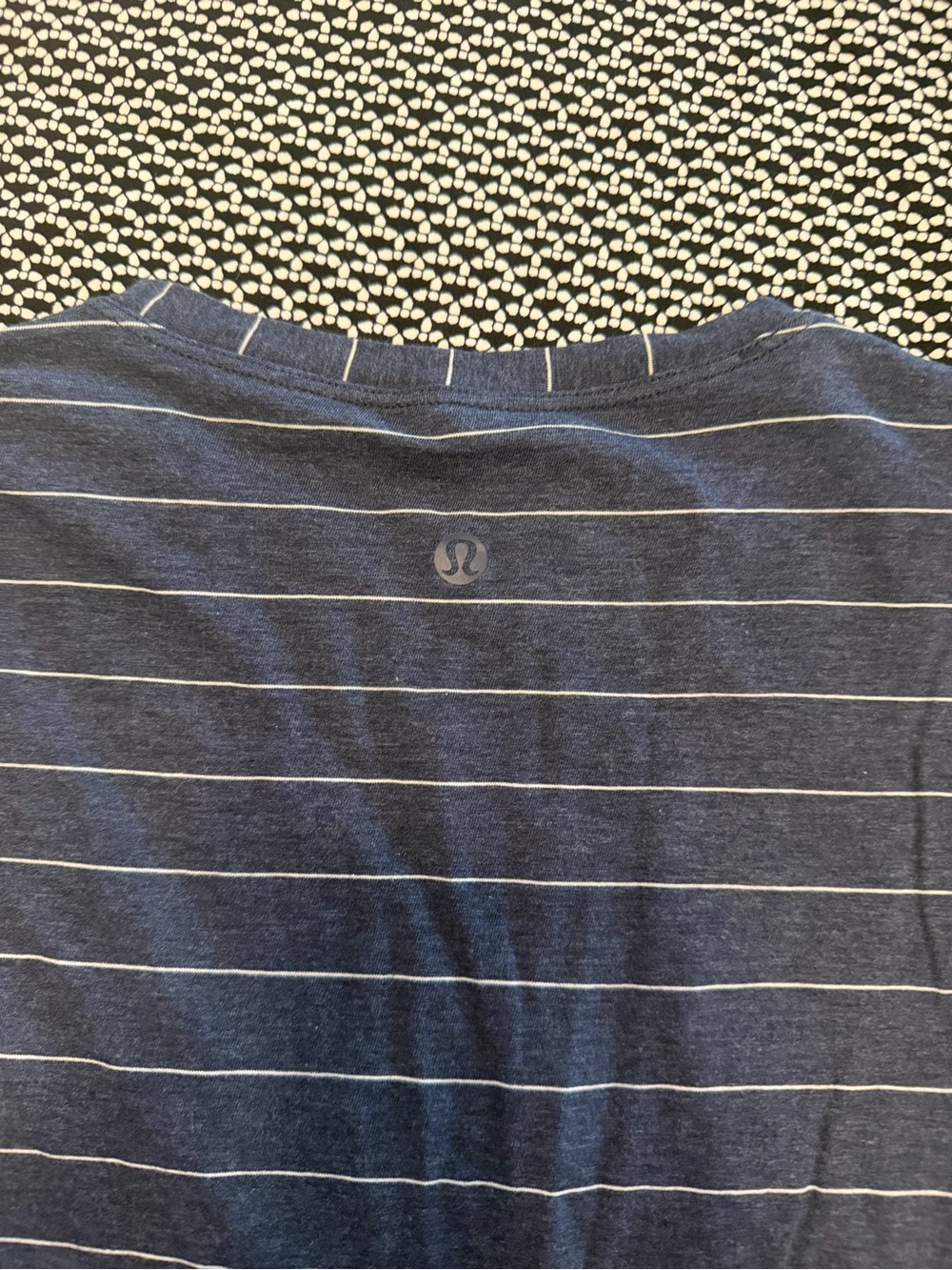 Lululemon Athletica Women’s Tank Bundle in Black, Navy & Patterned - Picture 4 of 8